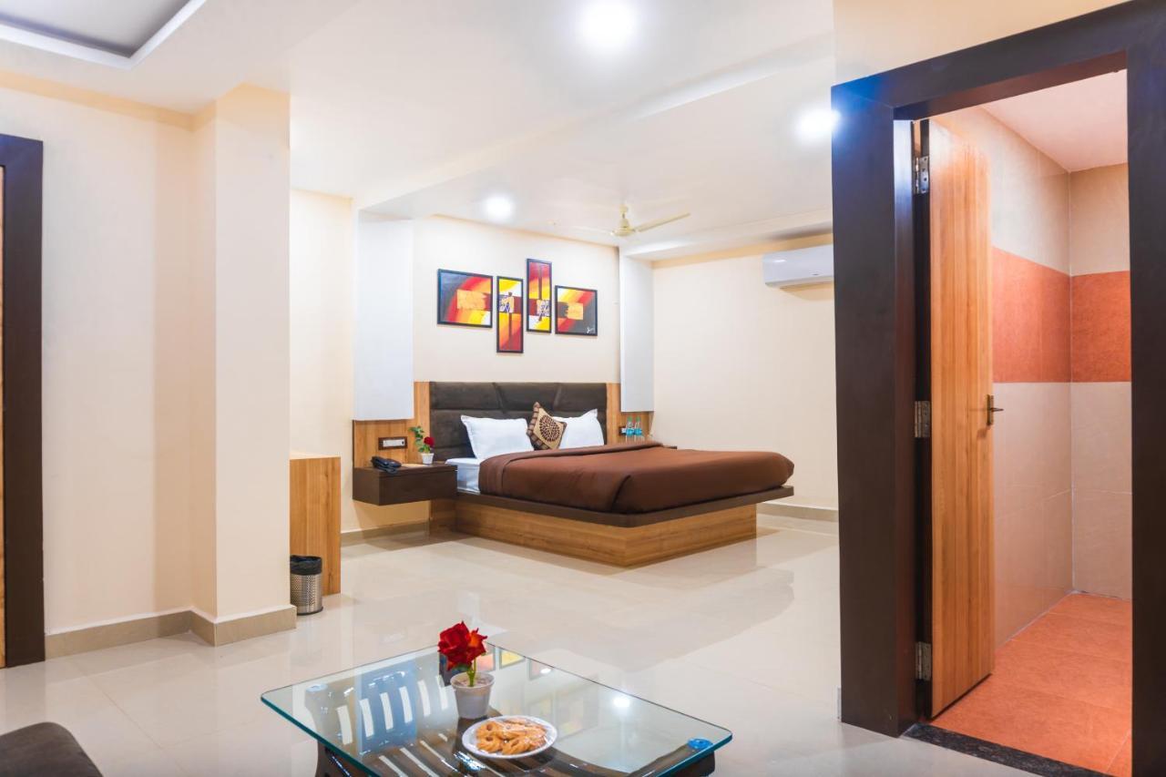 Geet Kavya Inn Bhopal Exterior foto